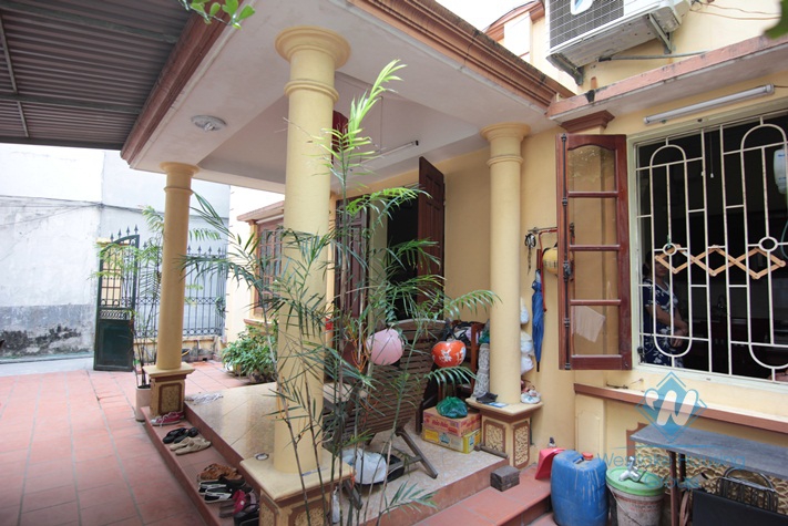 Decent house with nice yard for rent in Tay Ho